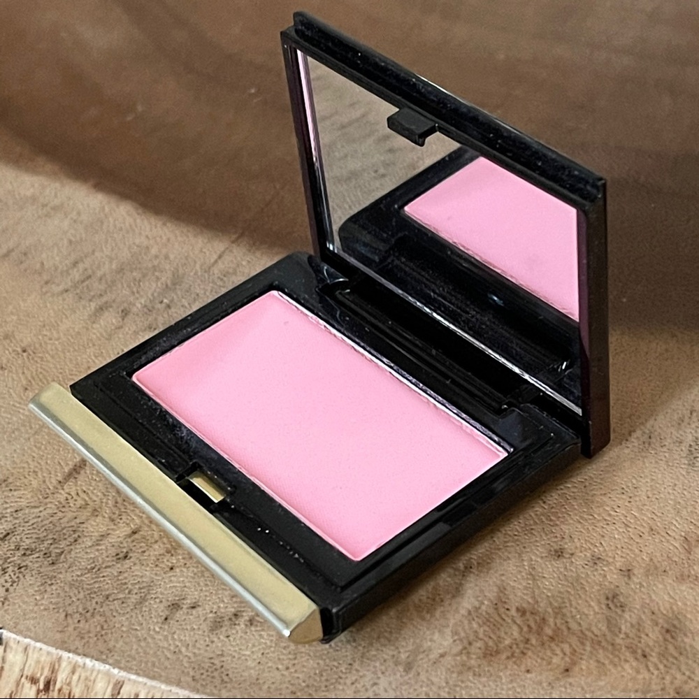 Makeup Bundle - Picture 11 of 11